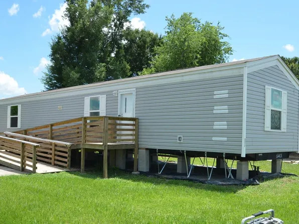 226 Mobile Estates Dr, Gray, LA 70359