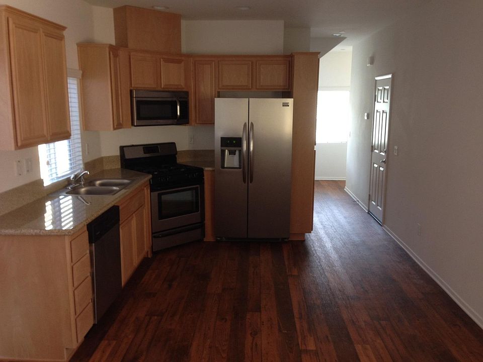 2nd image of 2946 La Costa Ave APT 106