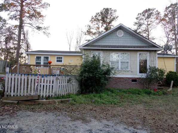 121 Hunter Court, Rocky Point, NC 28457