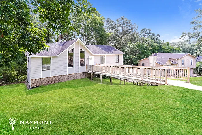 3015 Apple Valley Ln — Photo 4