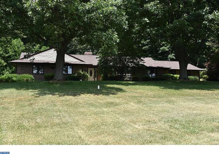 1st image of 103 Jennifer Ln