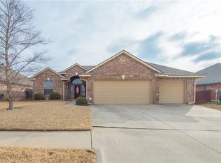 16408 Vicki Dr, Oklahoma City, OK 73170