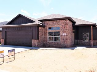 743 Joe Rosales Ct, Wolfforth, TX 79382