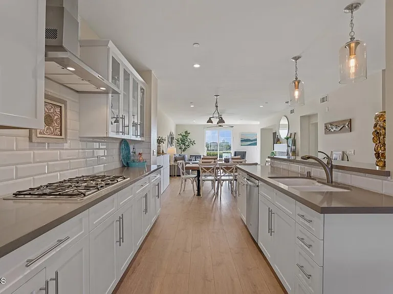 Tradewinds Dr — Photo 31