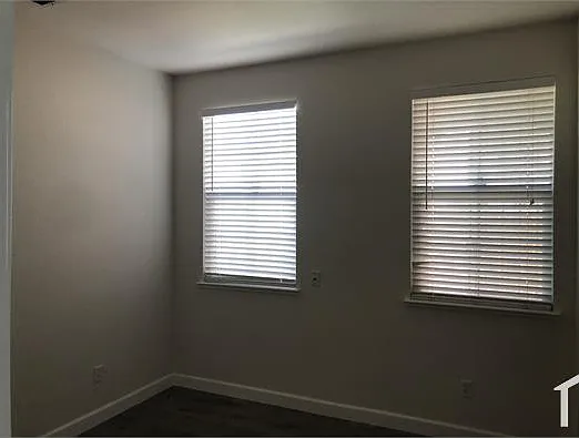 7609 Damascas Dr — Photo 9