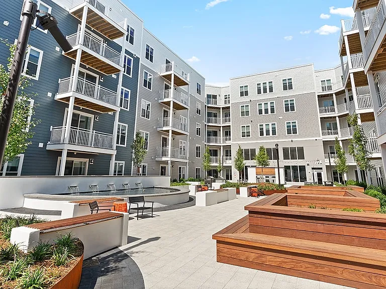The 266 Framingham — Photo 20