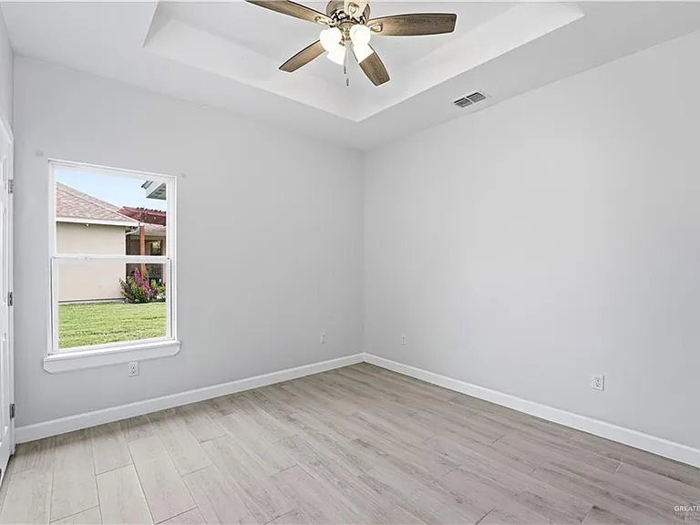 1212 Esperanza St — Photo 13