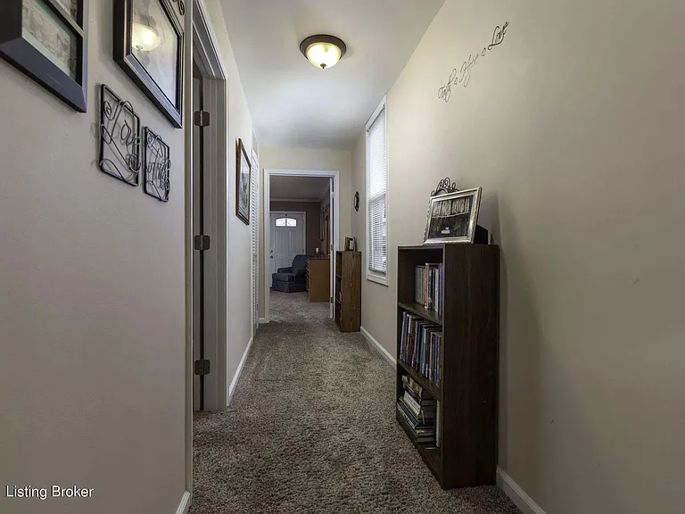 1102 Lydia St — Photo 15