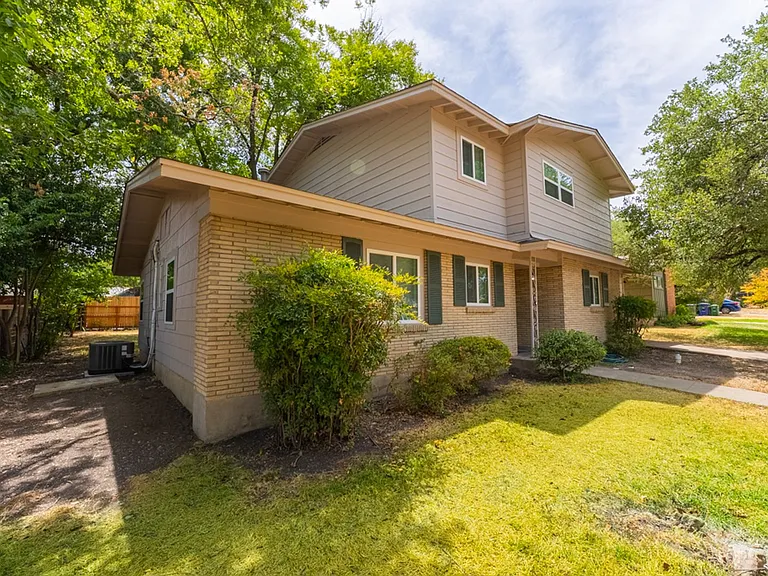 1307 Berkshire Dr — Photo 40