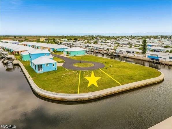 2951 Trawler Ln, Saint James City, FL 33956