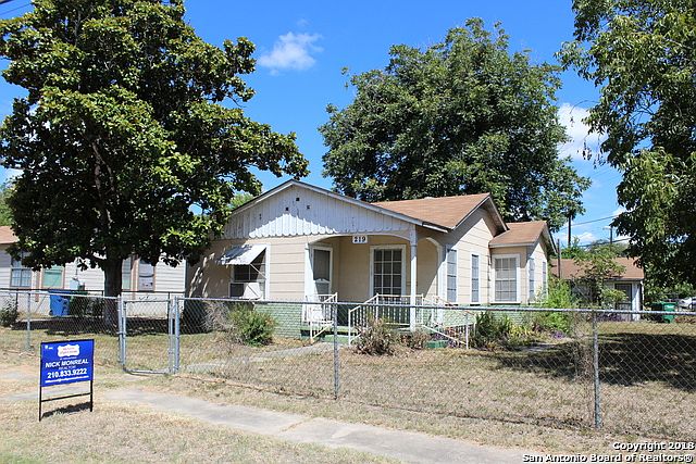 1st image of 219 E Bonner Ave