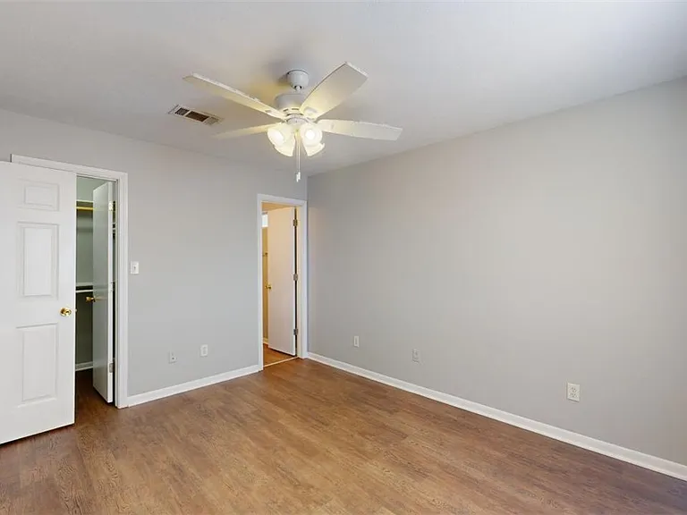 1507 Hollowhill Dr #B — Photo 15