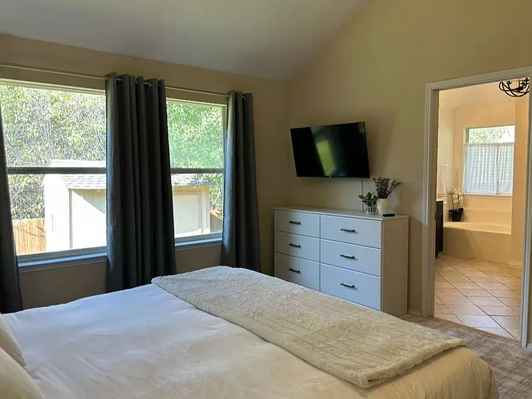 4223 Fall Creek Dr — Photo 25