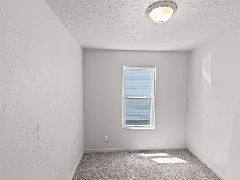 47 Saint Henry Dr — Photo 8