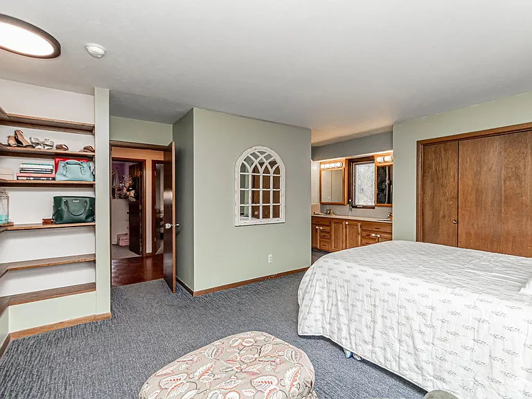 144 S Dartmouth Dr — Photo 17