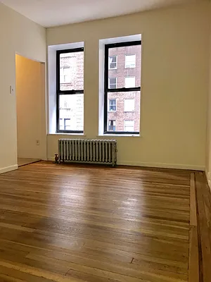 Rented by Elbe Real Estate Inc | media 23