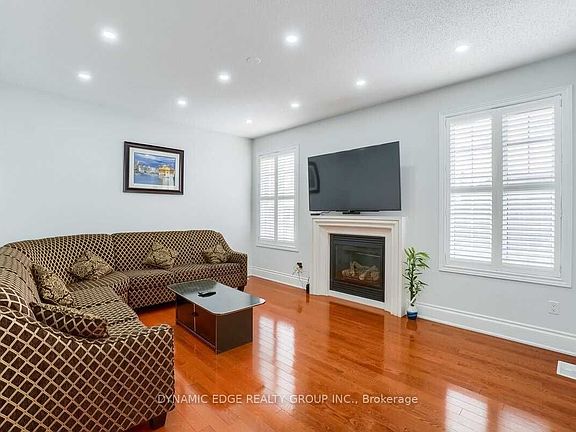 2nd image of 98 Speedwell St