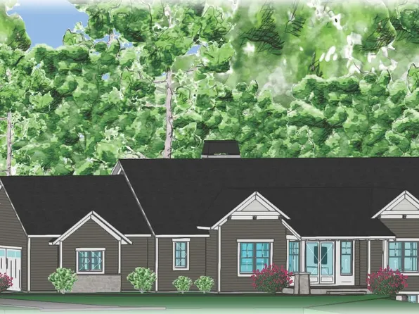 76757 Wood Crest Ct, South Haven, MI 49090