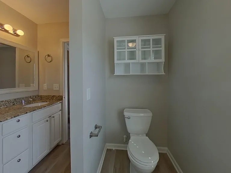 241 Saskatoon Dr — Photo 8