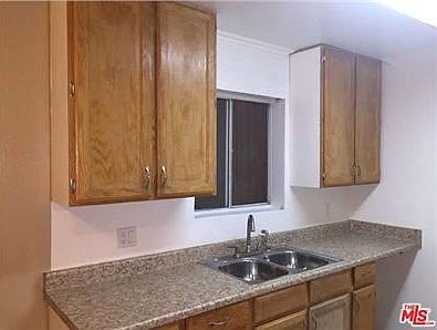 2nd image of 708 N Eucalyptus Ave #6