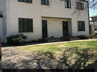 407 Belle Aire Dr, Champlin, MN 55316
