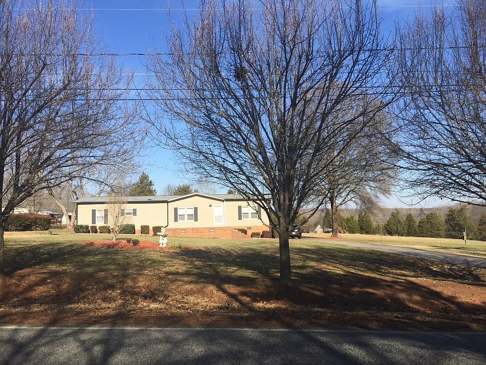 Beautiful location with lots of room to run around