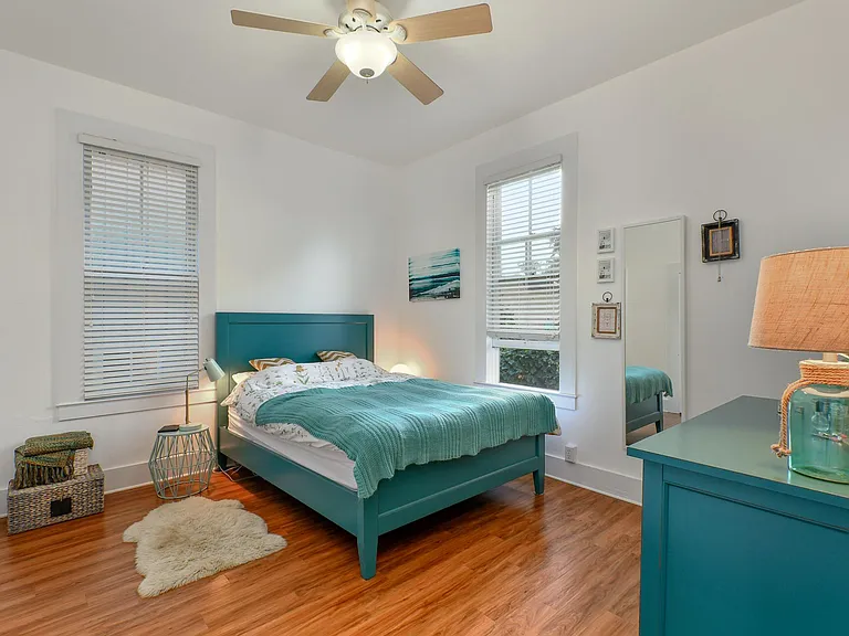 109 Mott Ave — Photo 12