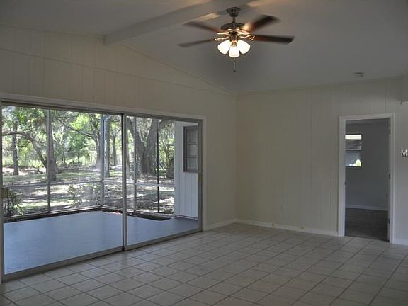 5th image of 2272 Roselawn Cir