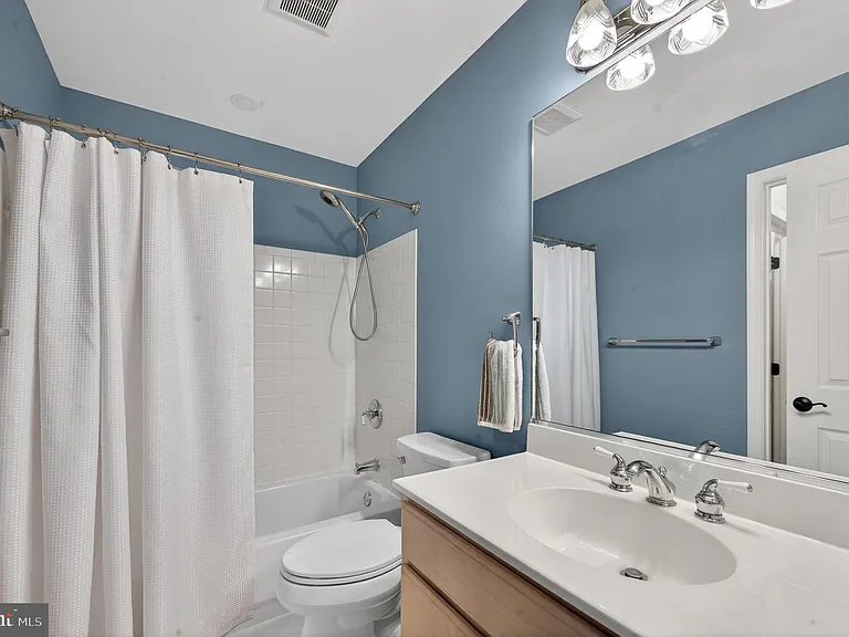 6601 Colchester Rd — Photo 46