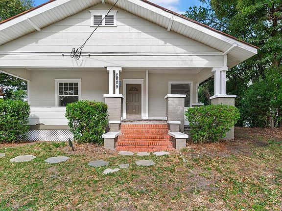 3rd image of 2609 Rosselle St