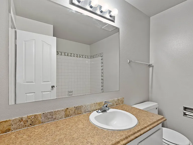 731 S Hatch St — Photo 12