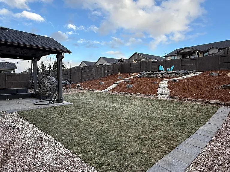 4476 SW Salmon Pl — Photo 4