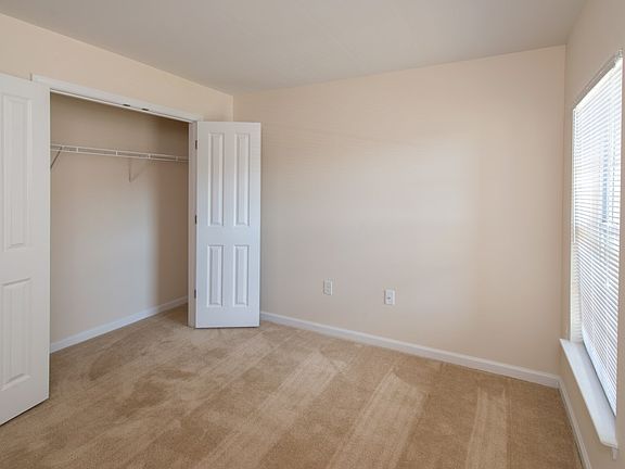 3rd image of 500 Big Forrest Ct APT 304