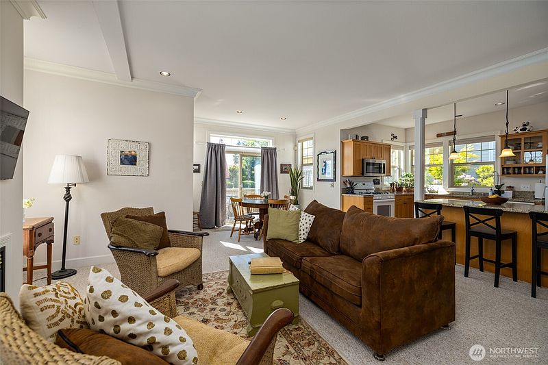 5th image of 2026 I Avenue #2