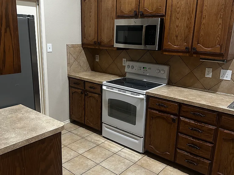 900 Poncho Ln — Photo 15