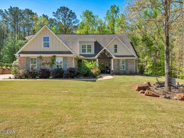 126 Mallie Dr, Forsyth, GA 31029