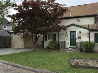 540 Tidewater Dr, Warwick, RI 02889