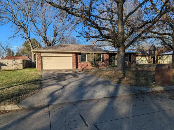 1425 E Downing Street, Springfield, MO 65804