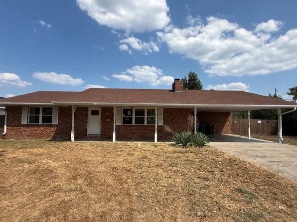305 N 9th St, Rogers, AR 72756