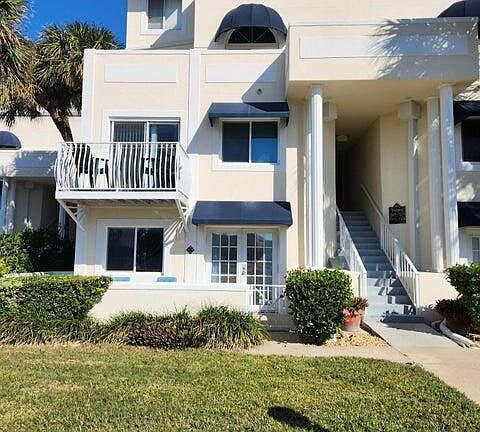 4th image of 8600 Ridgewood Ave #3308