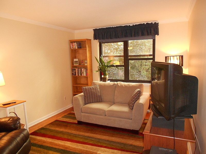 1st image of 315 W 55th St APT 2B