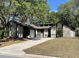 303 Hidden Lake Dr, Sanford, FL 32773