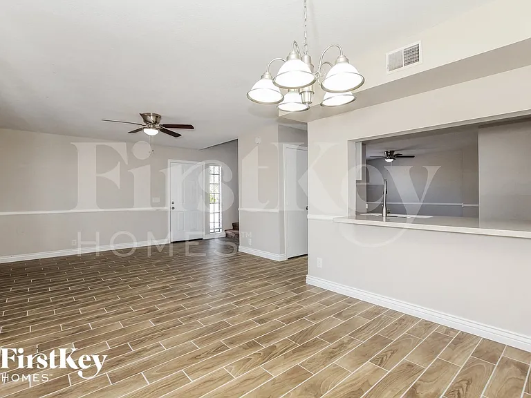3724 W Michigan Ave — Photo 4