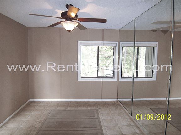 4th image of 202 Crown Oaks Way