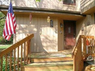 2482 Burcham Dr, East Lansing, MI 48823