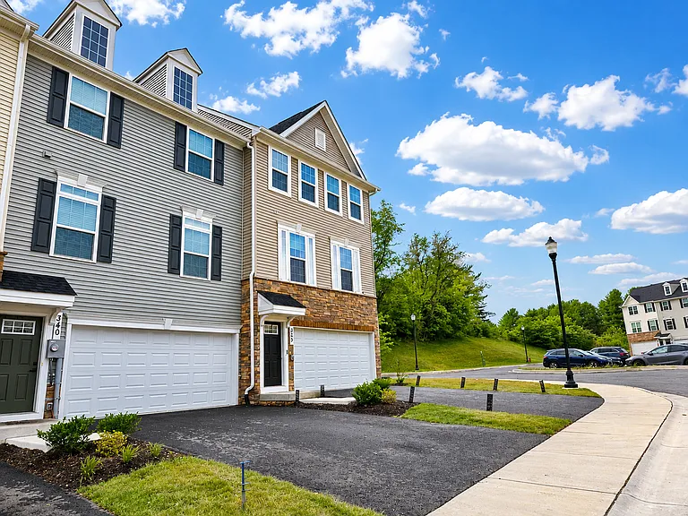 340 Paca Gardens Ln — Photo 5