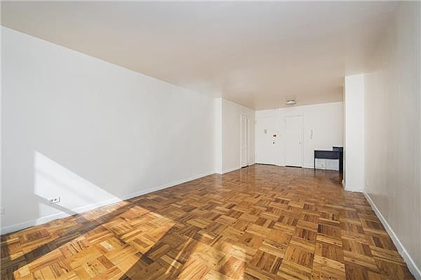 1st image of 12340 83rd Ave APT 5K