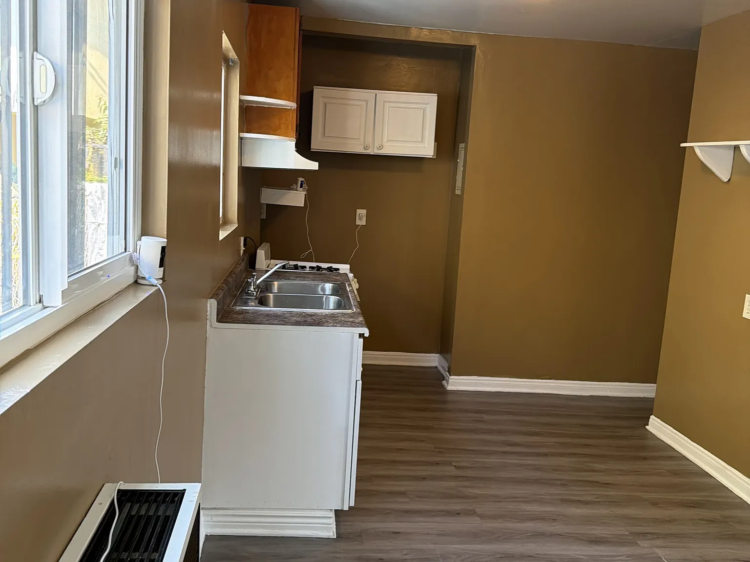 2 bed, 600 sqft, $1,800 — Photo 3
