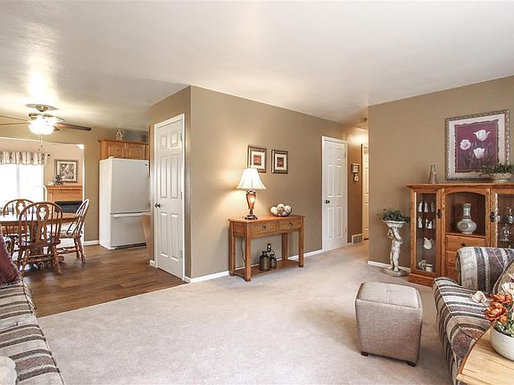 4th image of 4211 Crestview Dr