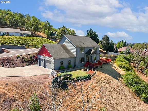 3rd image of 1548 NE Rocky Ridge Dr